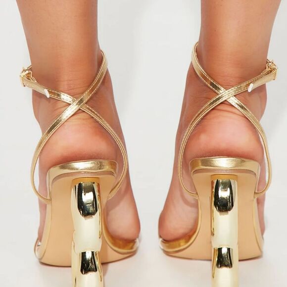 Fashion Nova Meet Me In Manhattan Heels - Gold size 7 - Picture 4 of 12